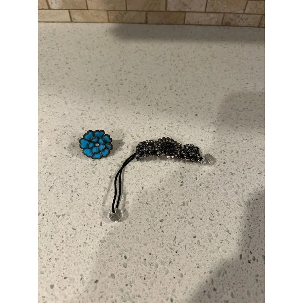 Beautiful Costume jewelry sd
